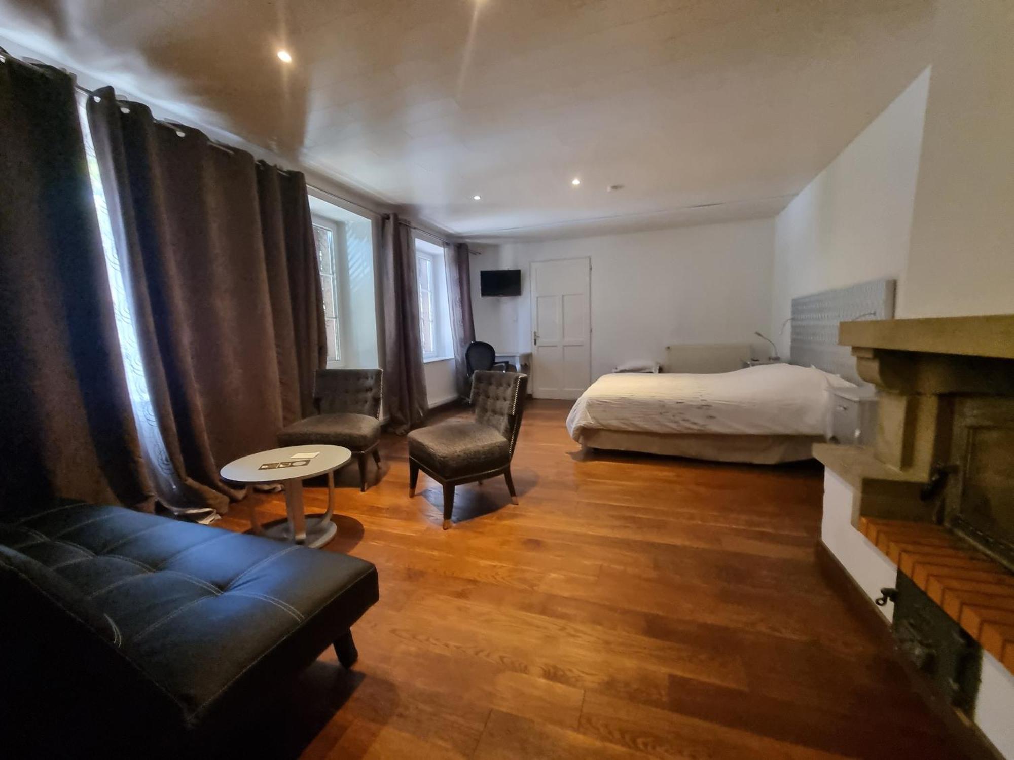 Les Grands Frenes Bed & Breakfast Plaine-de-Walsch Room photo