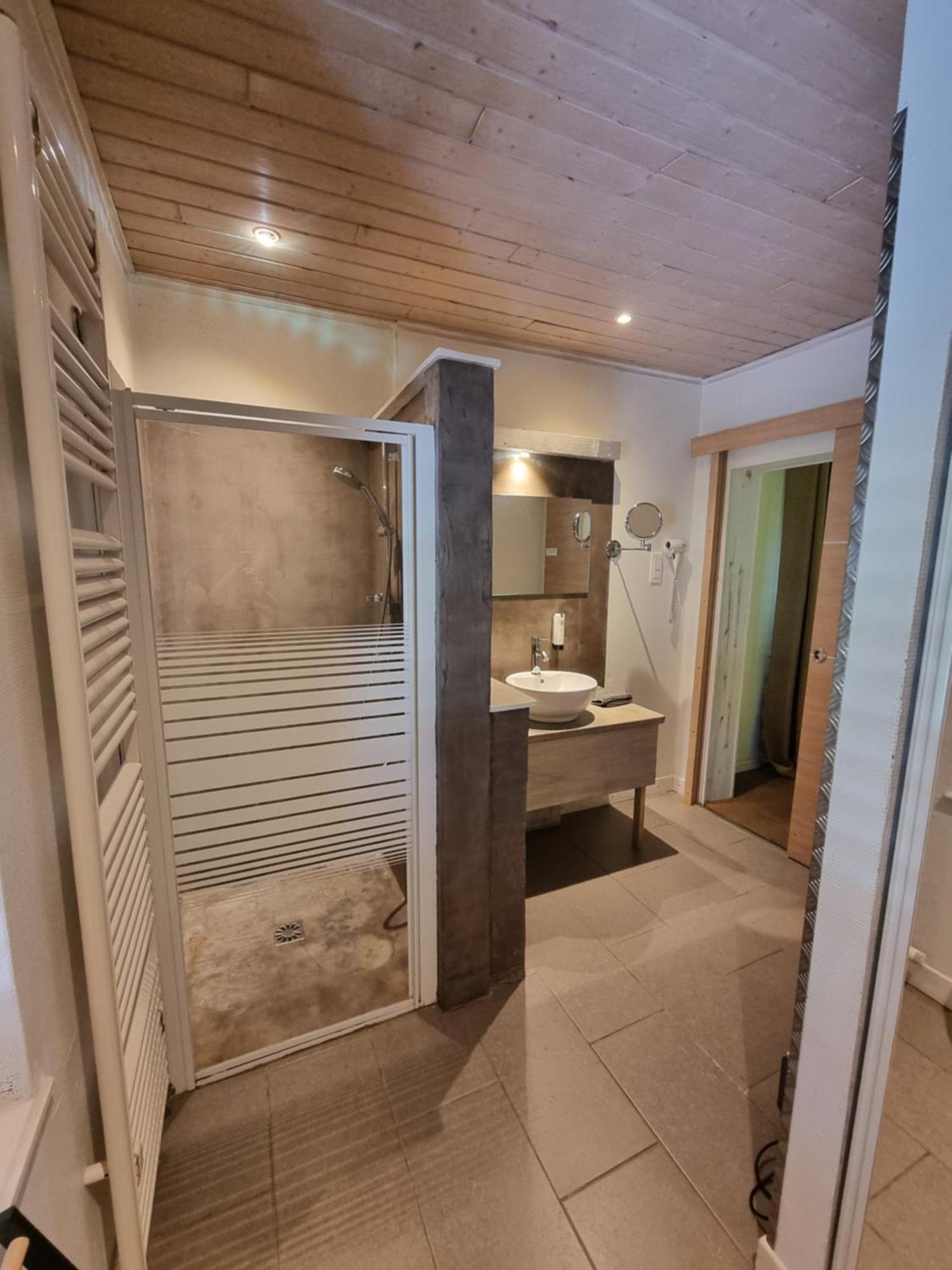 Les Grands Frenes Bed & Breakfast Plaine-de-Walsch Room photo